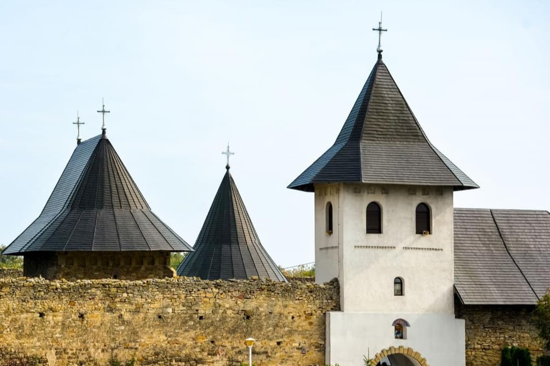 „Drumul Crucii”, la Mănăstirea Hadambu (test aplicatie) a nu se comanda-1