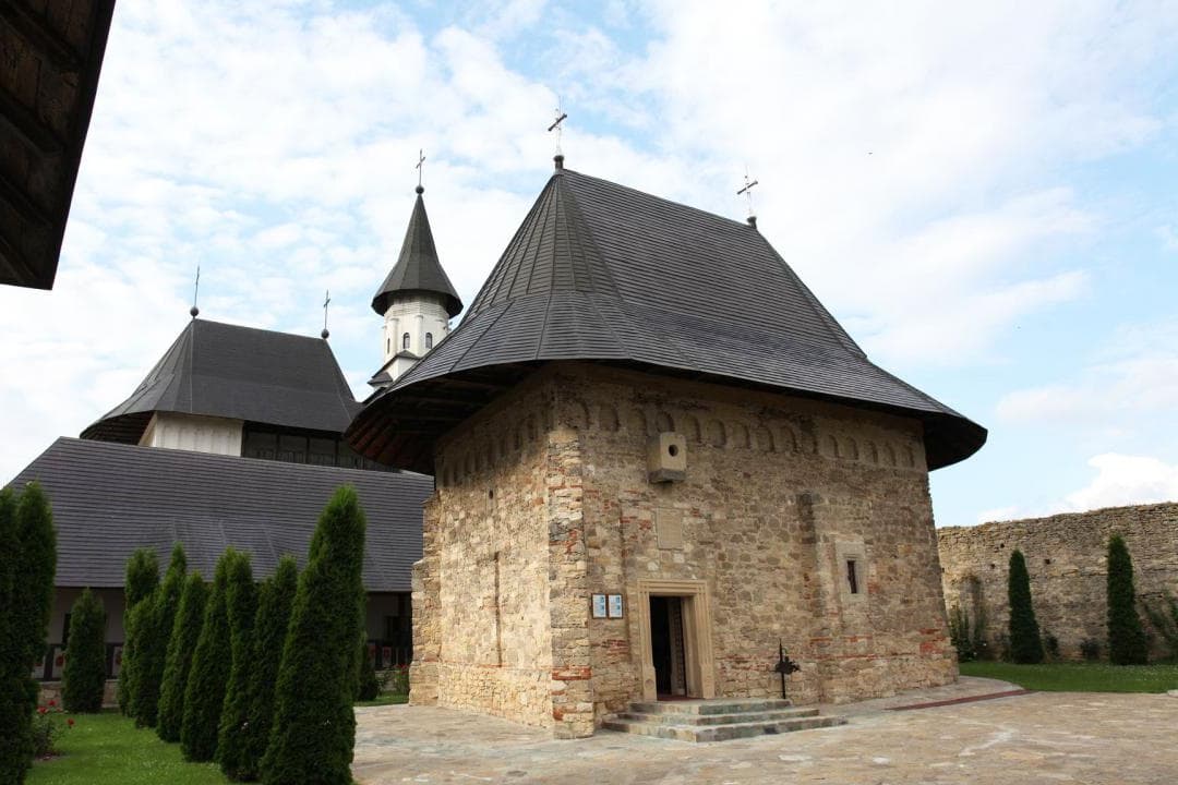 „Drumul Crucii”, la Mănăstirea Hadambu (test aplicatie) a nu se comanda-2