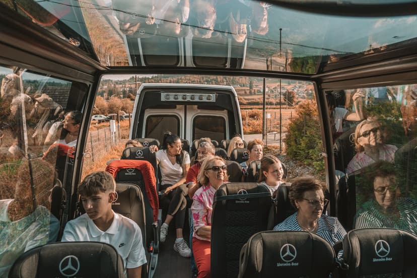 Panoramic Bus – Un Mod Inedit de a Descoperi Țara Dornelor - Imagine 5