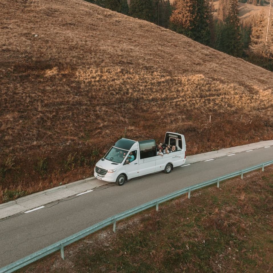 Panoramic Bus – Un Mod Inedit de a Descoperi Țara Dornelor