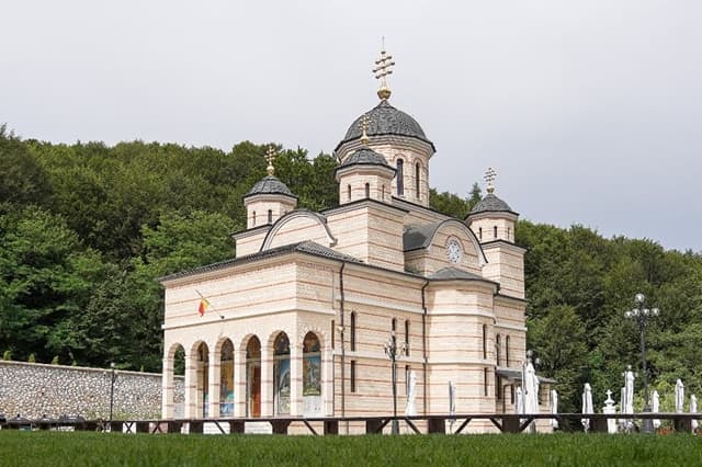 Pelerinaj Manastirea Izbuc, Prislop - Sf.Arsenie Boca-1