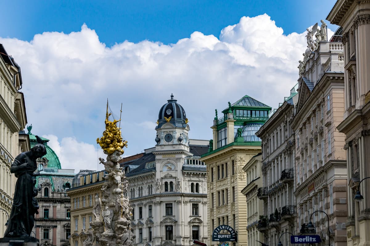 Circuit la Budapesta, Viena și Praga-2