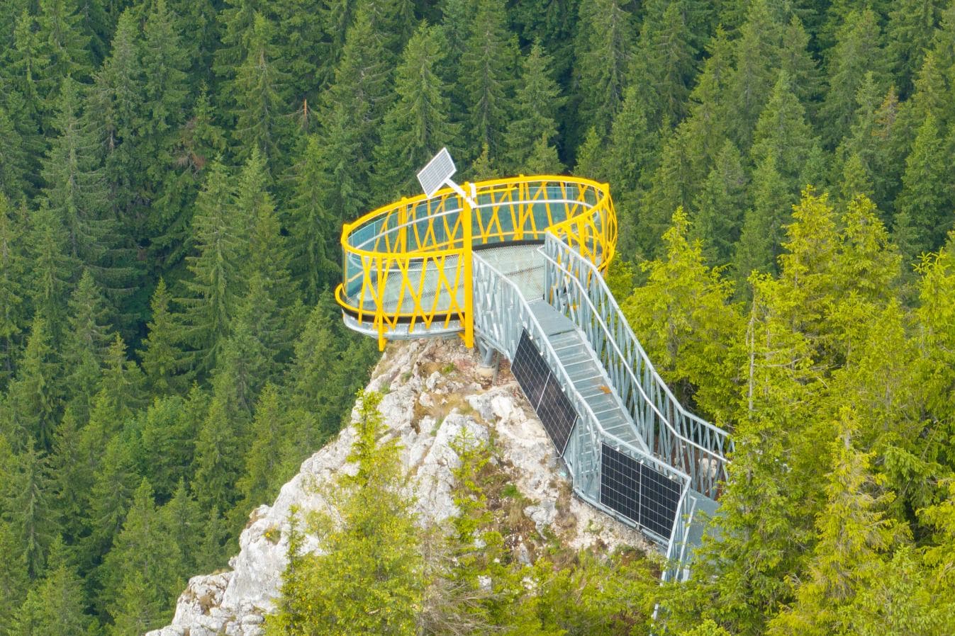 Pietrele Doamnei-Rarau,Piatra Soimului 4