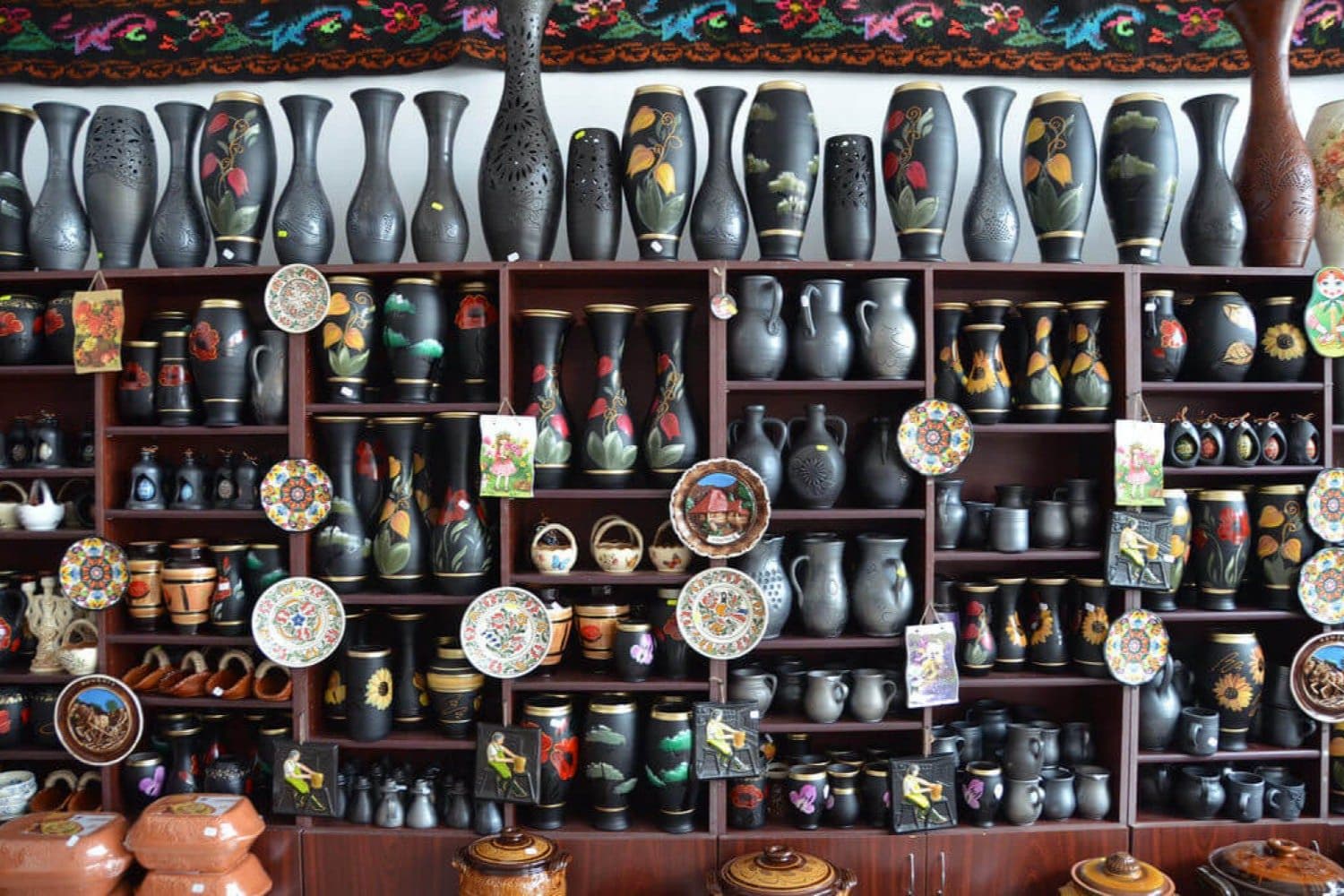 Centrul Ceramicii Negre Marginea 4