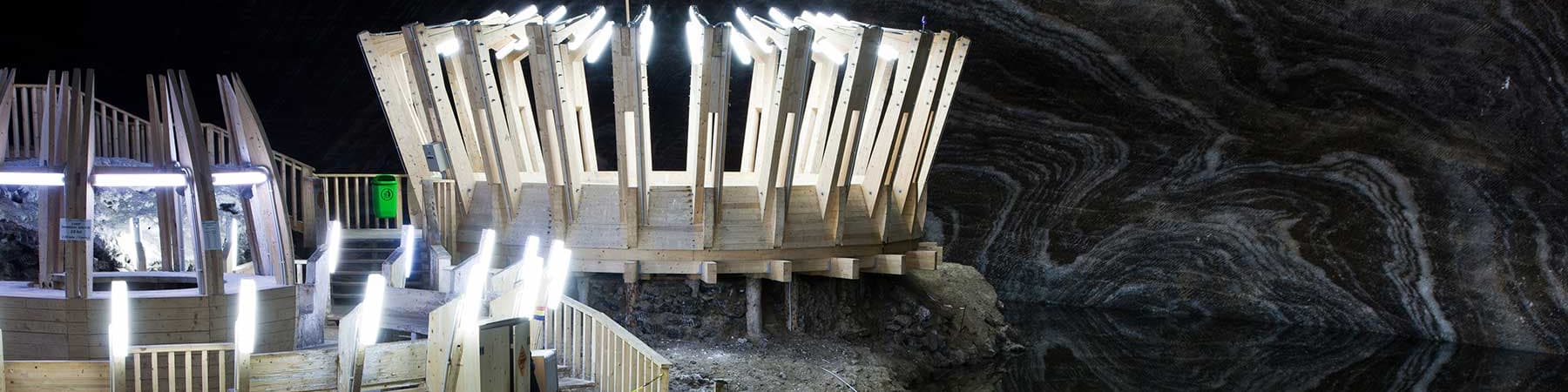 De la icoana făcătoare de minuni a Maicii Domnului de la Nicula la adâncurile Salinei Turda